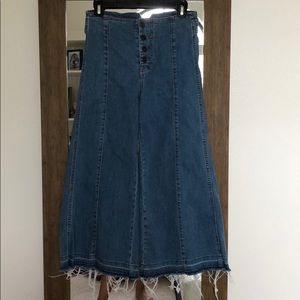 Gianni Bini copped flare jeans